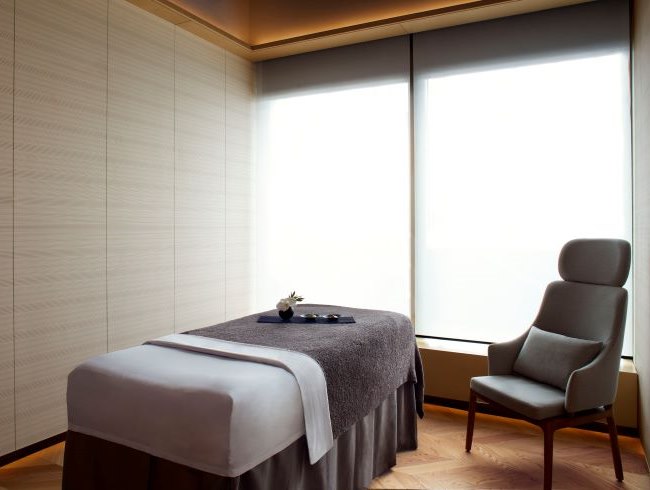 お得♪ 1L3点セット☆ザ・リッツ・カールトンSPA使用☆ 英国生まれの高級スパブランド「ESPA」使用】フェイシャル